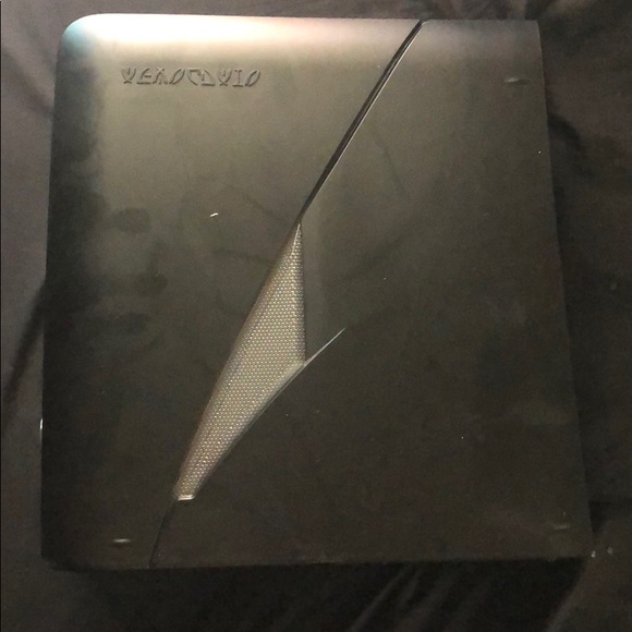 Alienware PC - Picture 2 of 4
